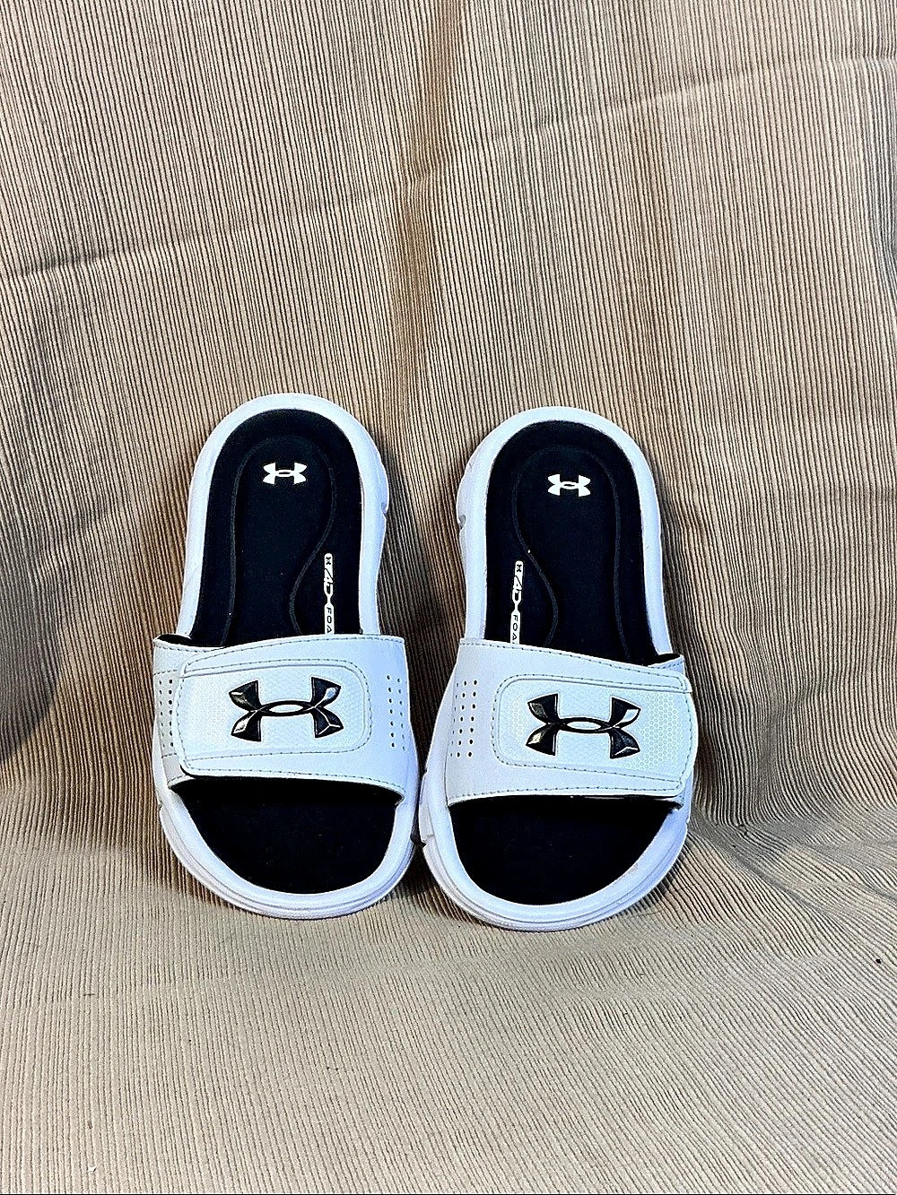 Under Armour Ignite VI Slide White & Black Sport Sandals